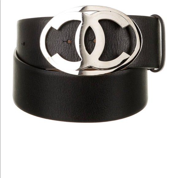 CHANEL Accessories - Black leather Chanel CC belt